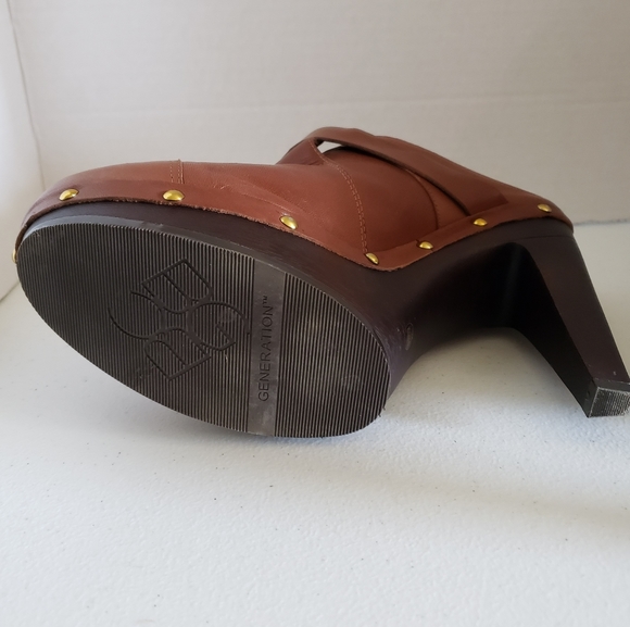 BCBG Generation Leather Brown Platform heel Sz, 9.5 - Picture 3 of 6